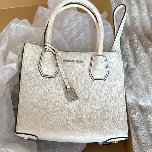 Michael Kors Black and White Satchel Set - Picture 4 of 7